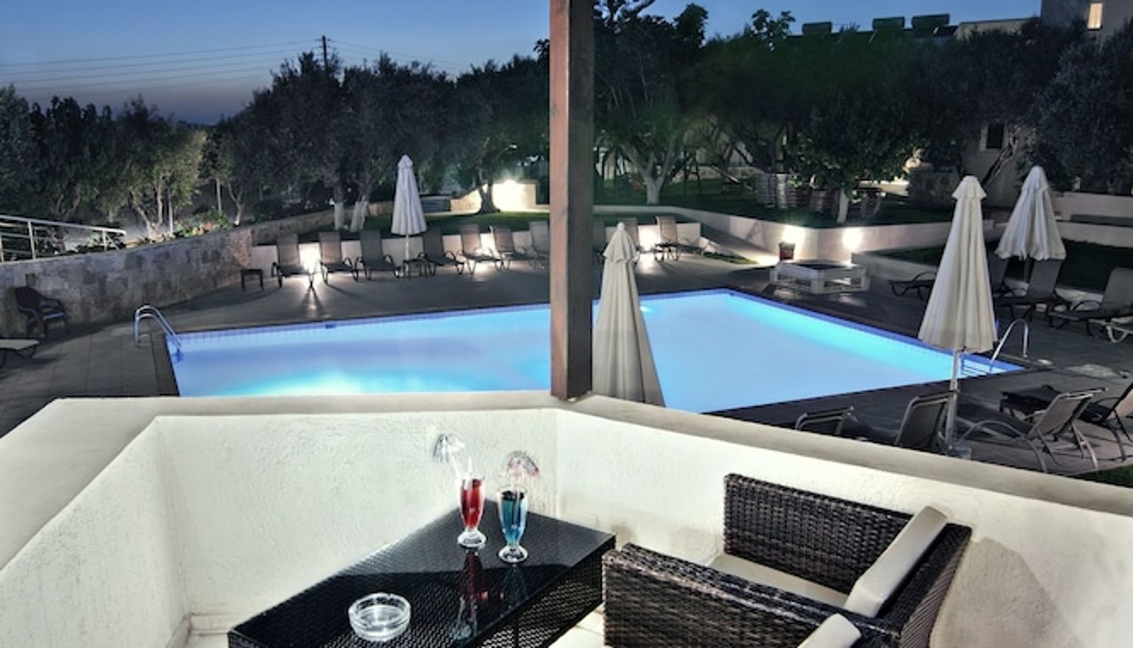 Basen - Ourania Apartments