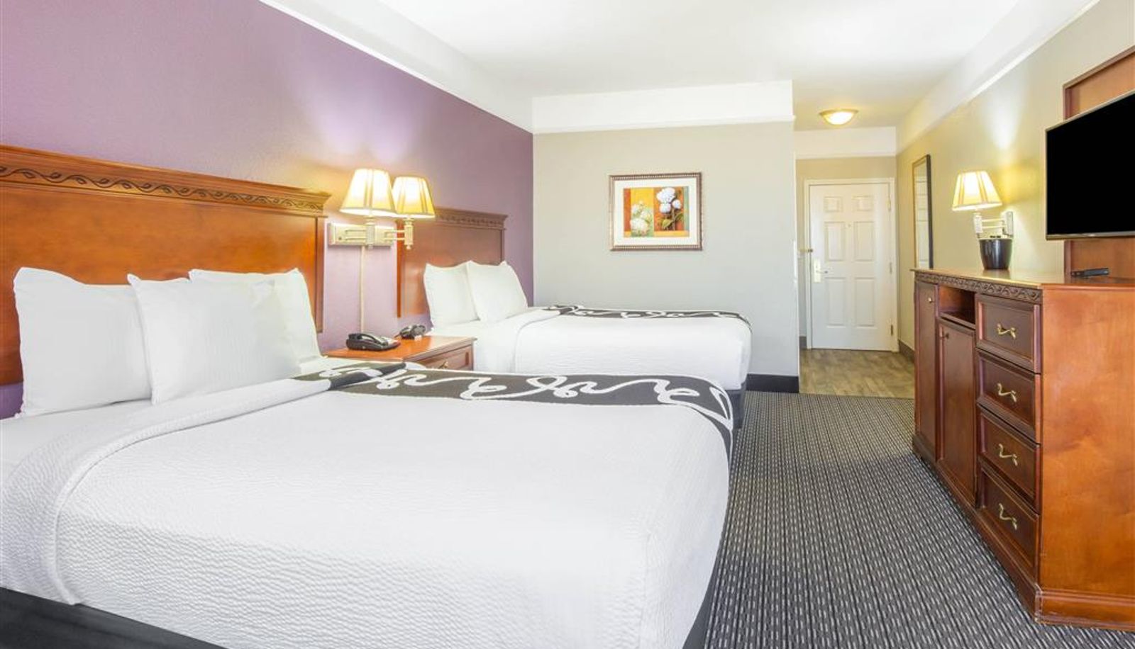 Room - La Quinta Inn & Suites by Wyndham Gainesville