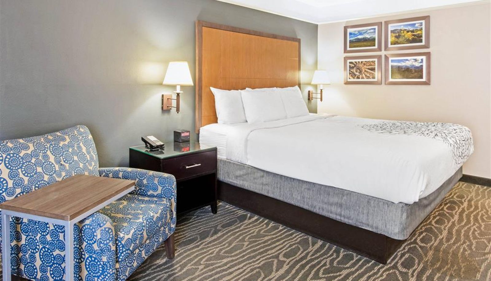 Kamer - La Quinta Inn & Suites by Wyndham Ruidoso Downs
