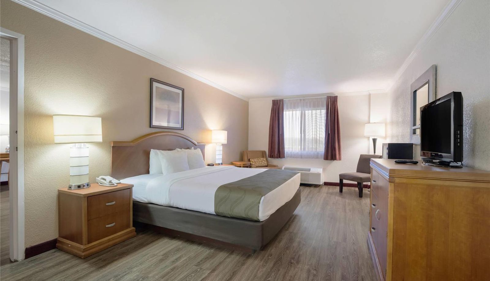 Room - Quality Inn & Suites Lake Havasu City