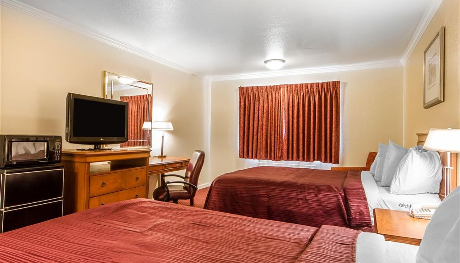 Camera - Quality Inn & Suites Gilroy