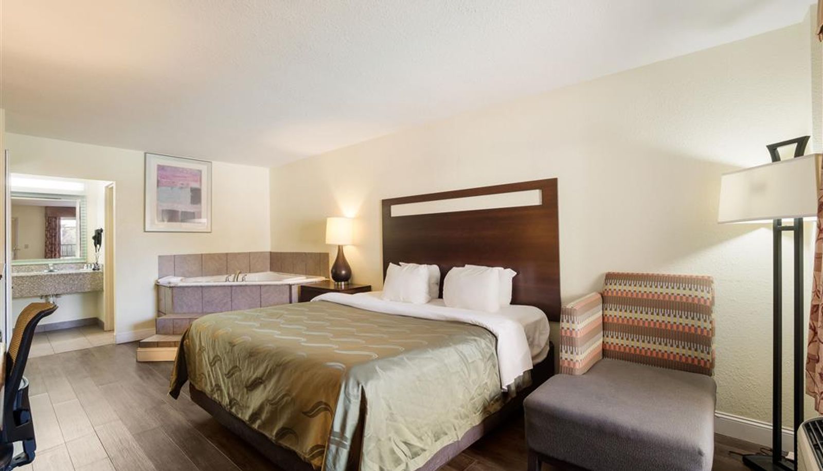 Zimmer - Quality Inn & Suites Conference Center Statesboro Historic District