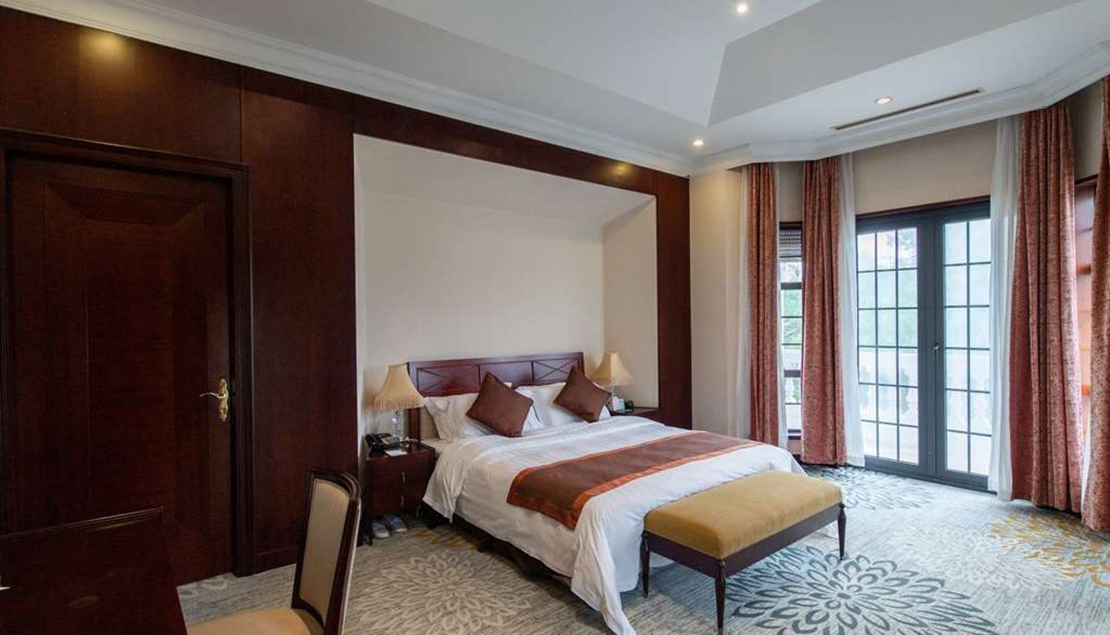 Zimmer - Ramada Plaza by Wyndham Sino Bay Shanghai