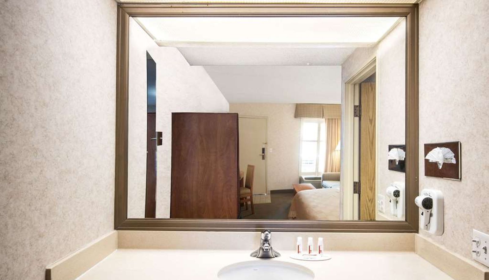 Zimmer - Travelodge by Wyndham Pueblo