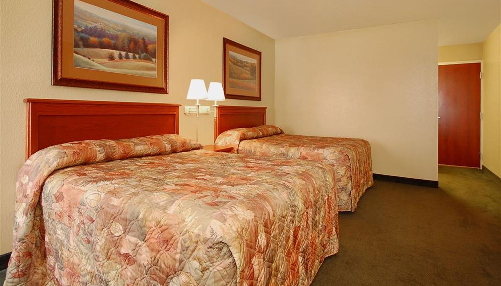 Room - Econo Lodge Inn & Suites Kearney South