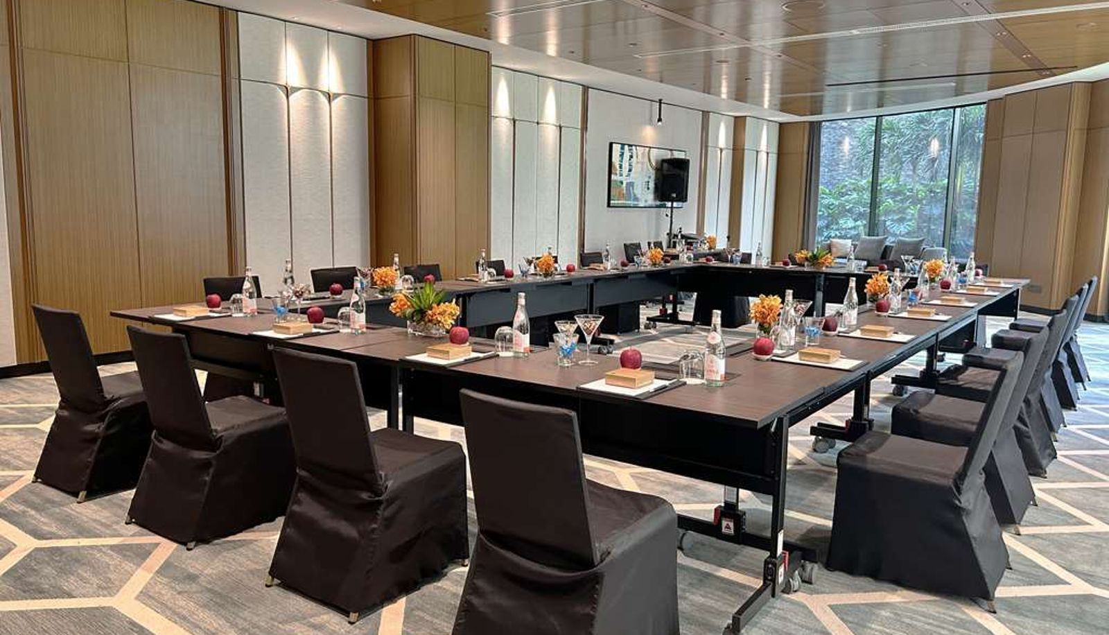 Sala konferencyjna - One World Hotel