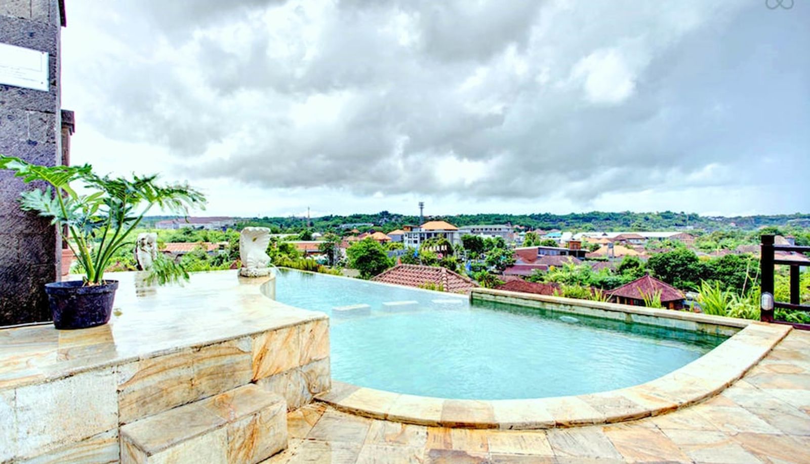Pool - Nirmala Heritage Hotel