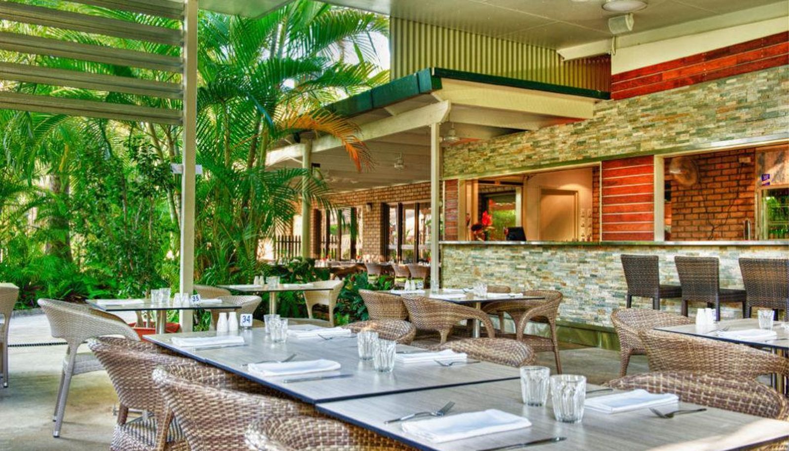 Bar - Knotts Crossing Resort