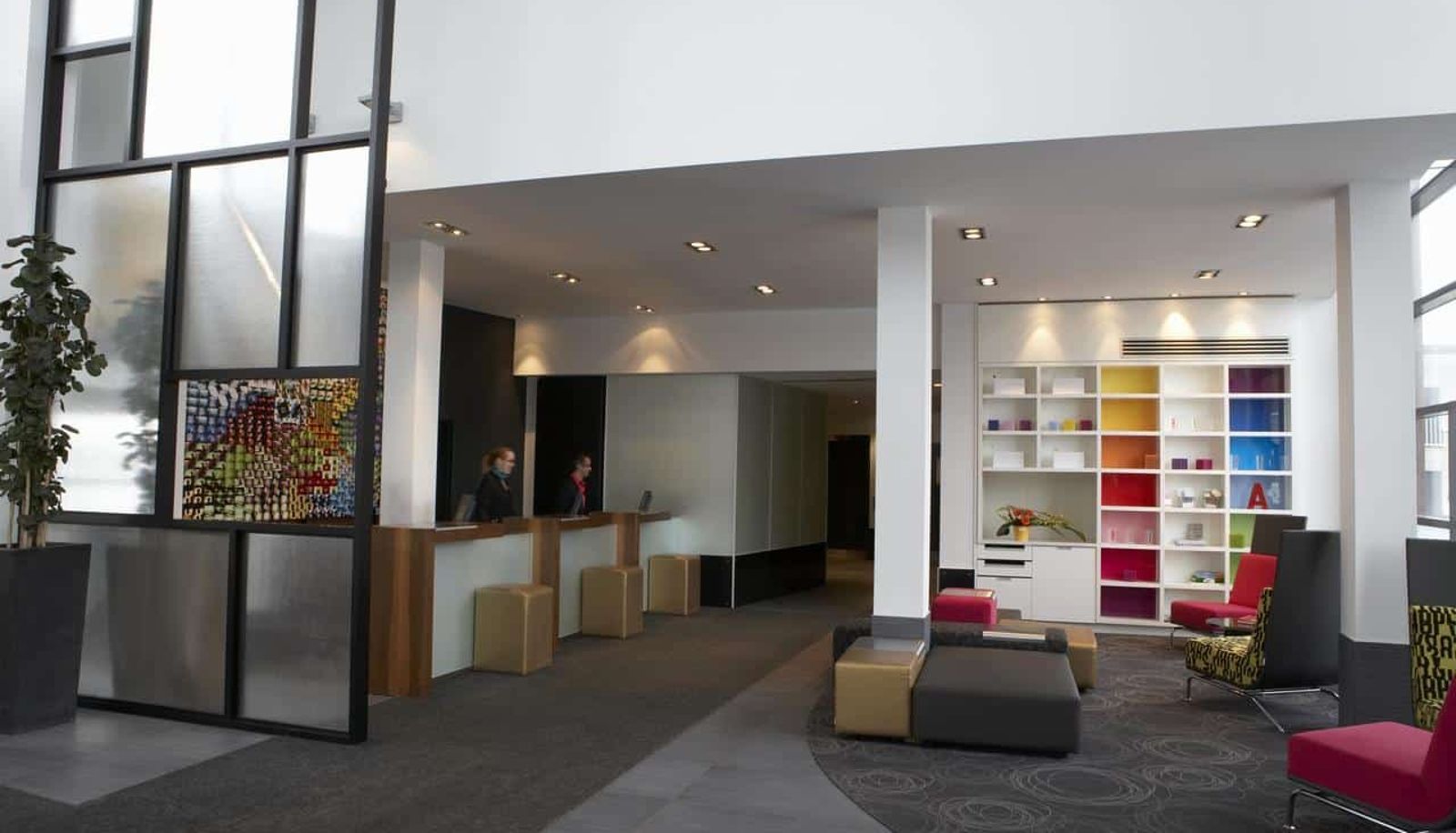 Hal - Alt Hotel Quebec