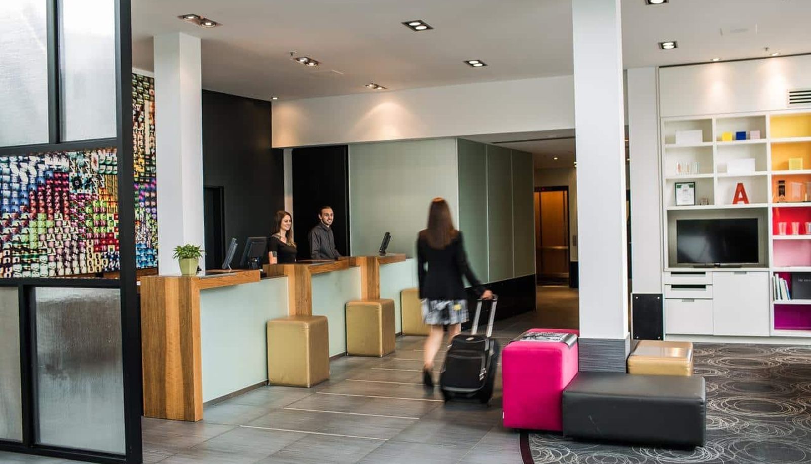 Hal - Alt Hotel Quebec