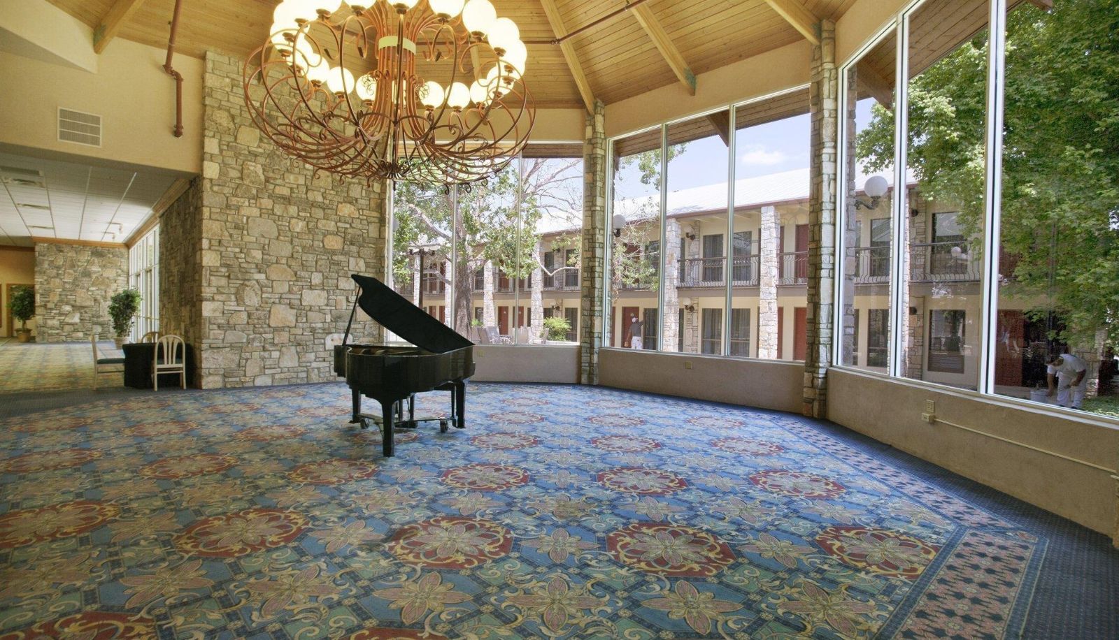 Conference room - Inn Of The Hills Hotel And Conference