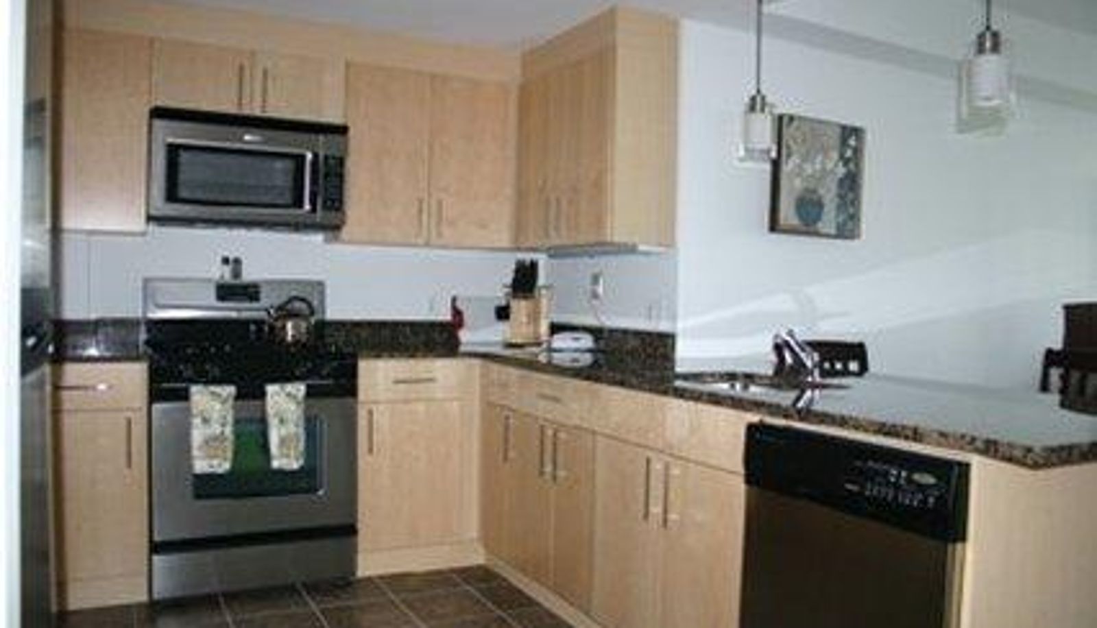 Hall - Crystal Quarters Apts Concord