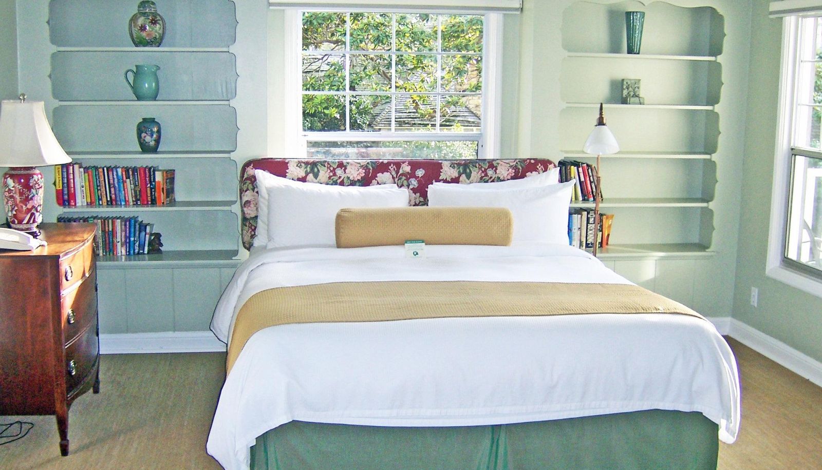 Kamer - Colonial Terrace Inn