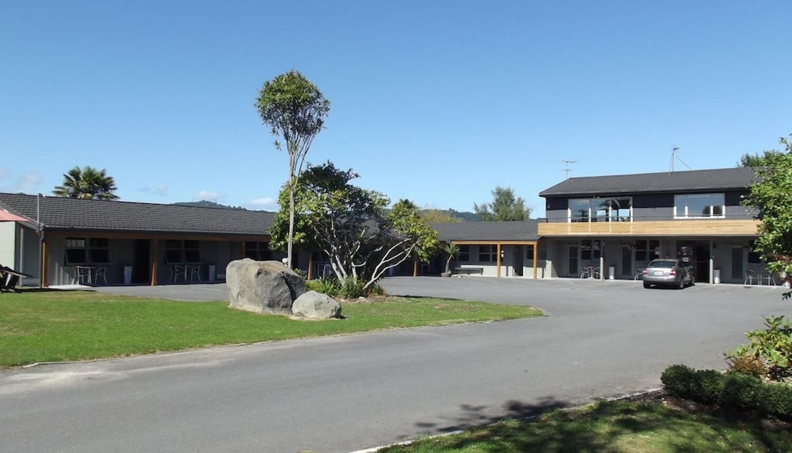 Zona exterior del hotel - Bristol Motel