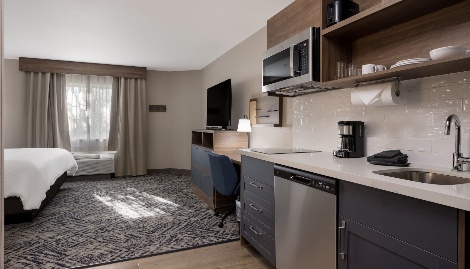 Camera - Candlewood Suites LAFAYETTE - RIVER RANCH by IHG