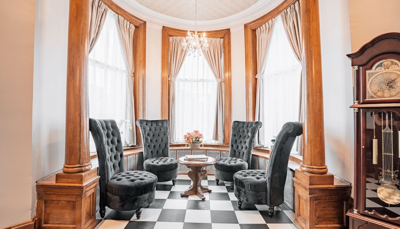 Hall - Hotel de Paris