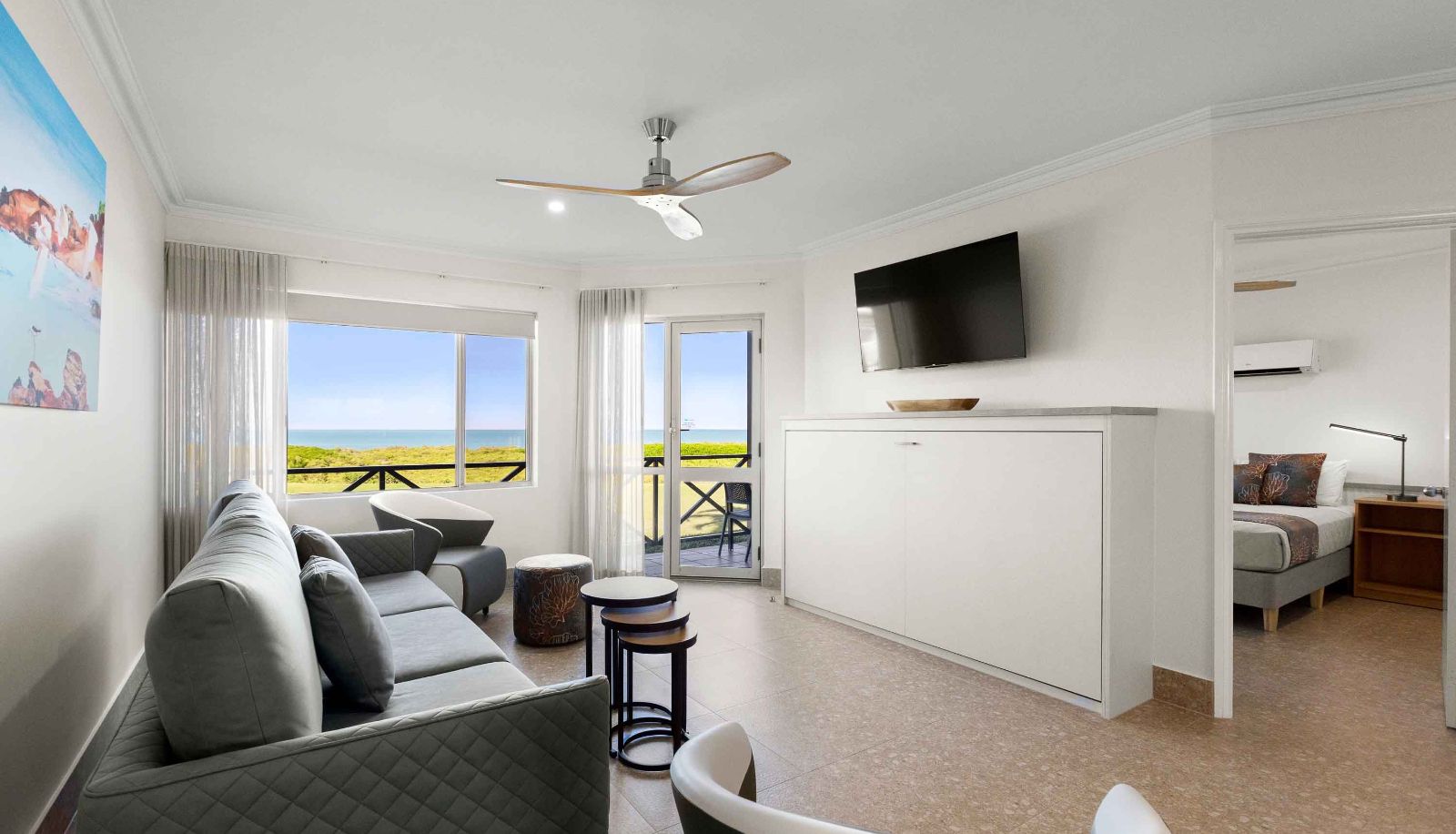 Camera - Moonlight Bay Suites