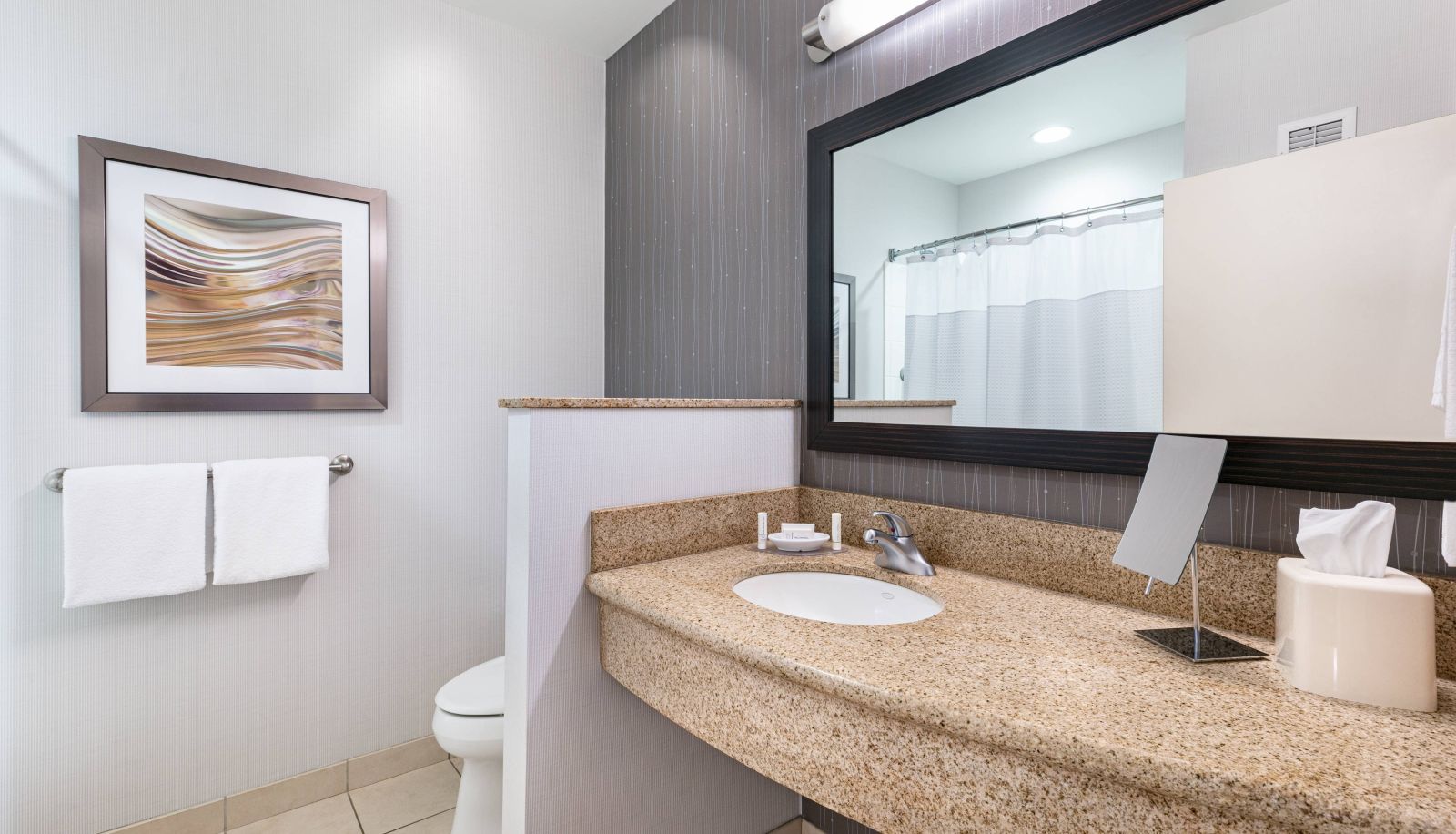 Room - Courtyard by Marriott Bethlehem Lehigh Valley I-78