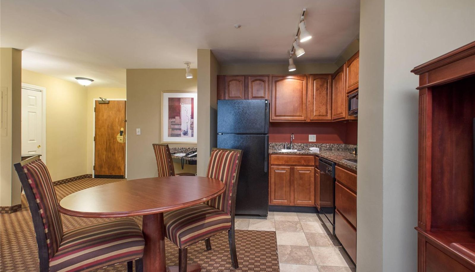 Zimmer - Clarion Collection Hotel Arlington Court Suites