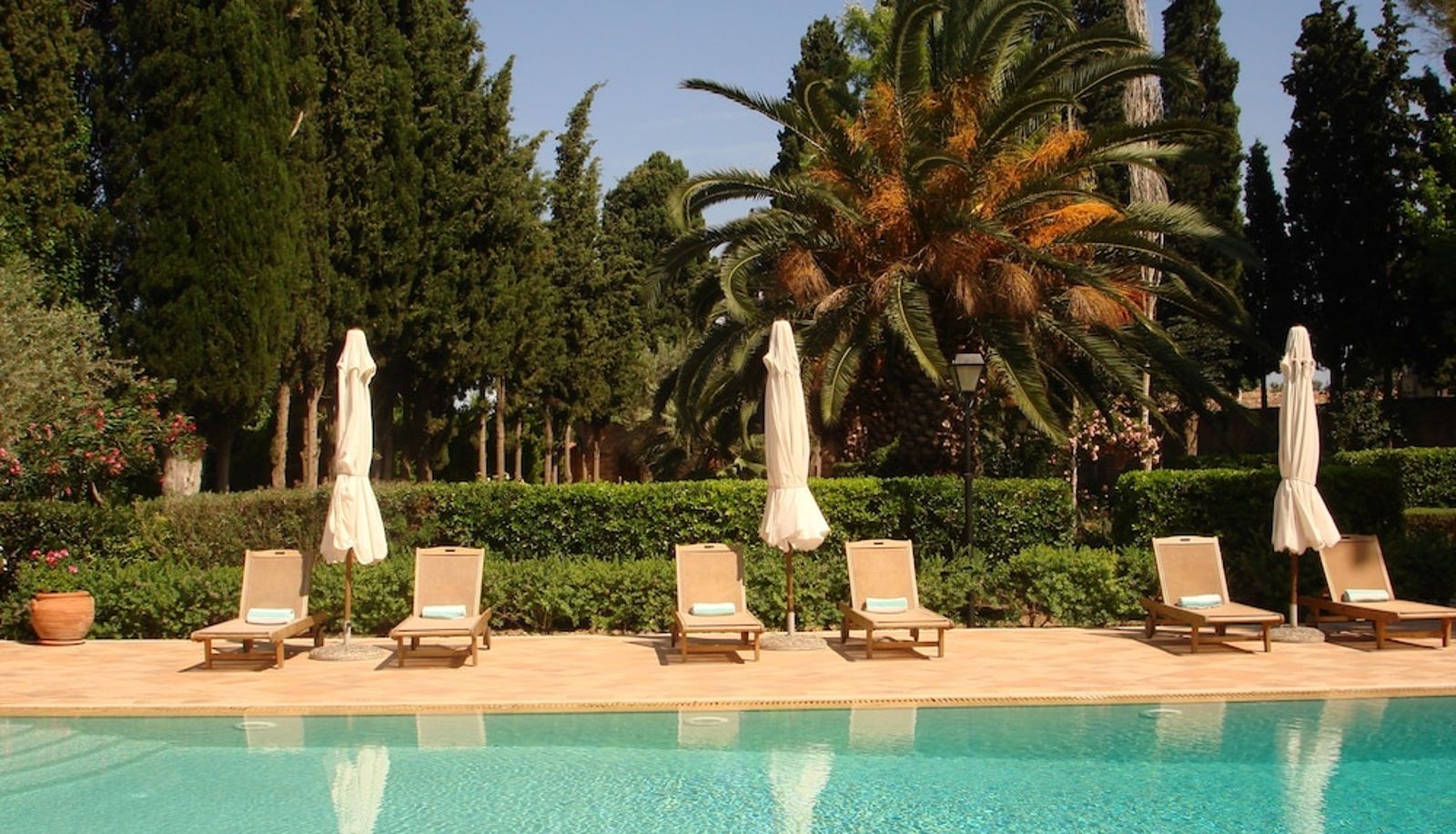 Pool - Argentikon Luxury Suites