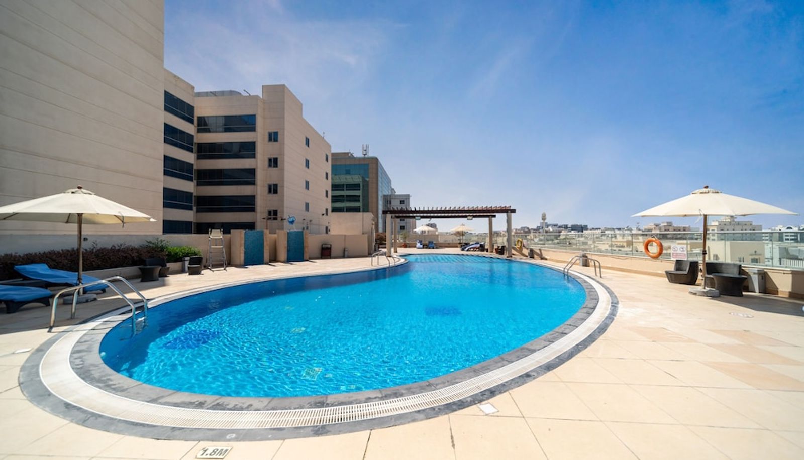 Piscina - Star Metro Deira Hotel Apartments