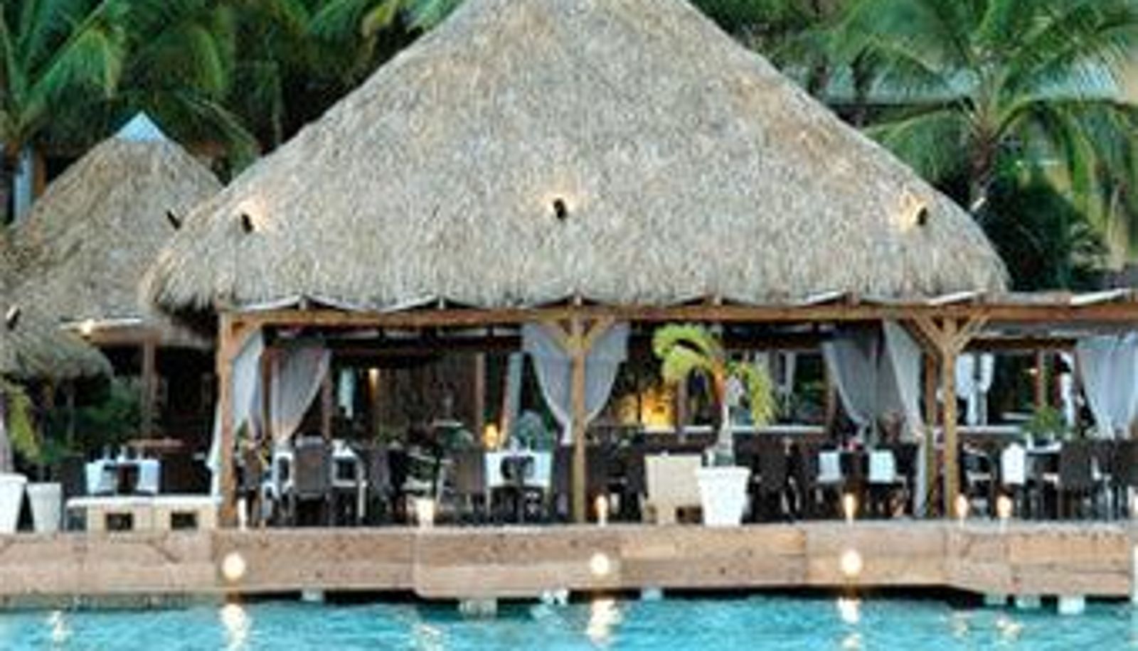 Bar - Be Live Experience Hamaca Suites