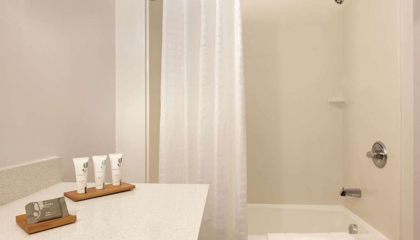 Camera - Country Inn & Suites by Radisson Shreveport-Airport LA