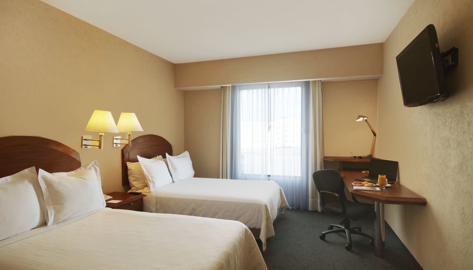 Zimmer - Fiesta Inn Poza Rica