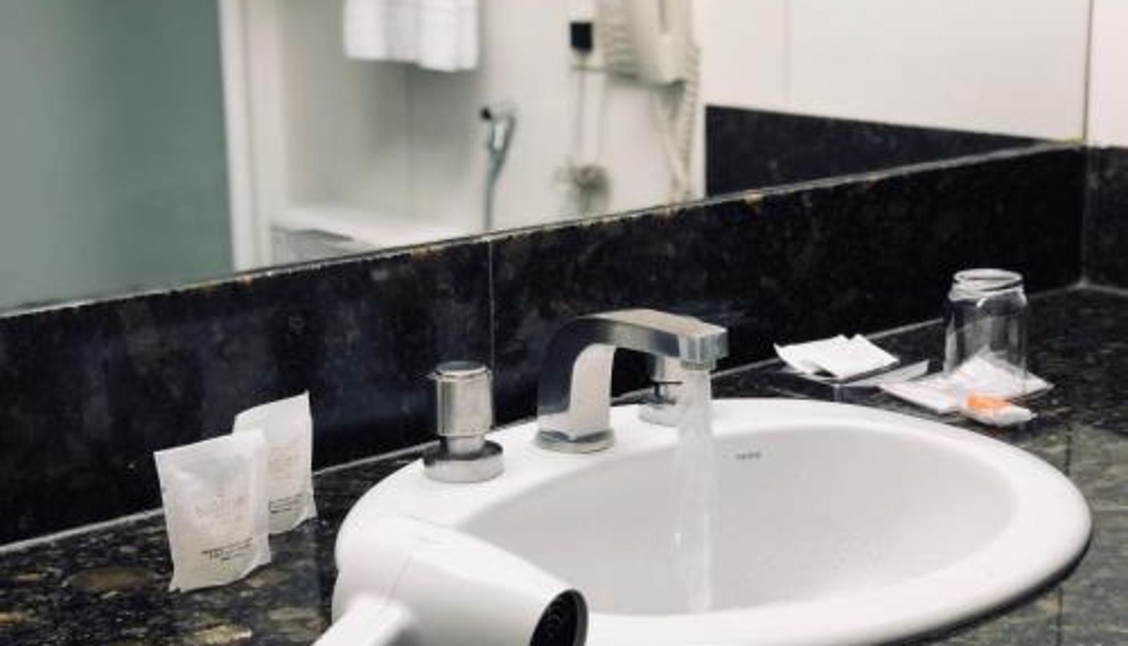 Bathroom - Boulevard Plaza