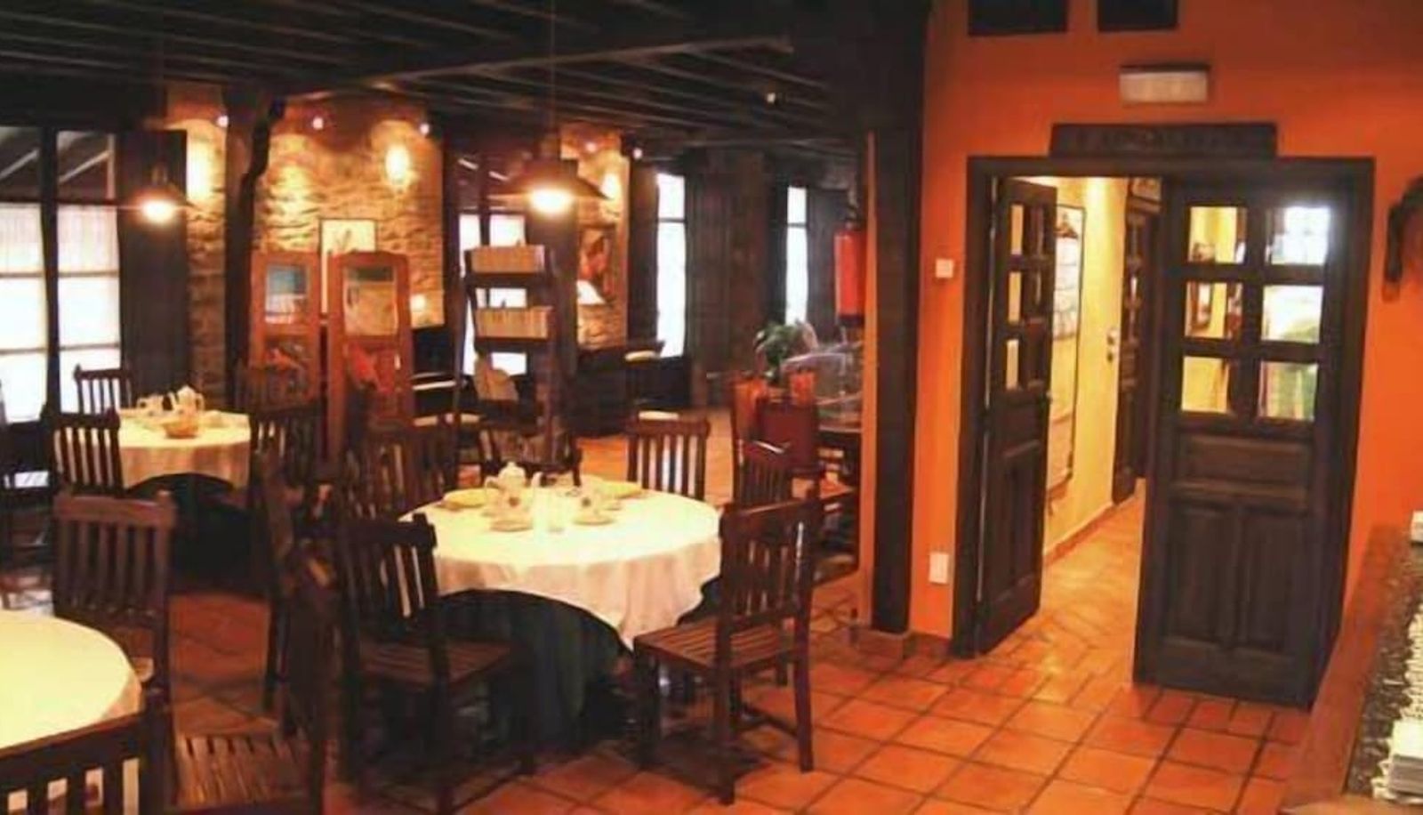 Restaurante - Hotel Playa de las Llanas