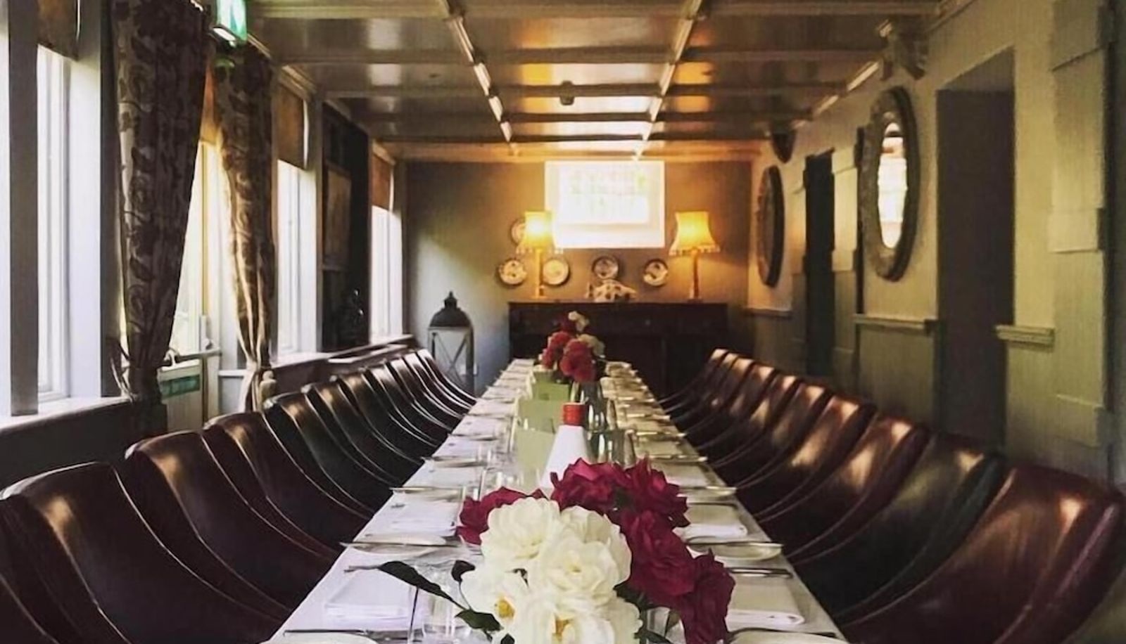 Meeting room - Step House Hotel