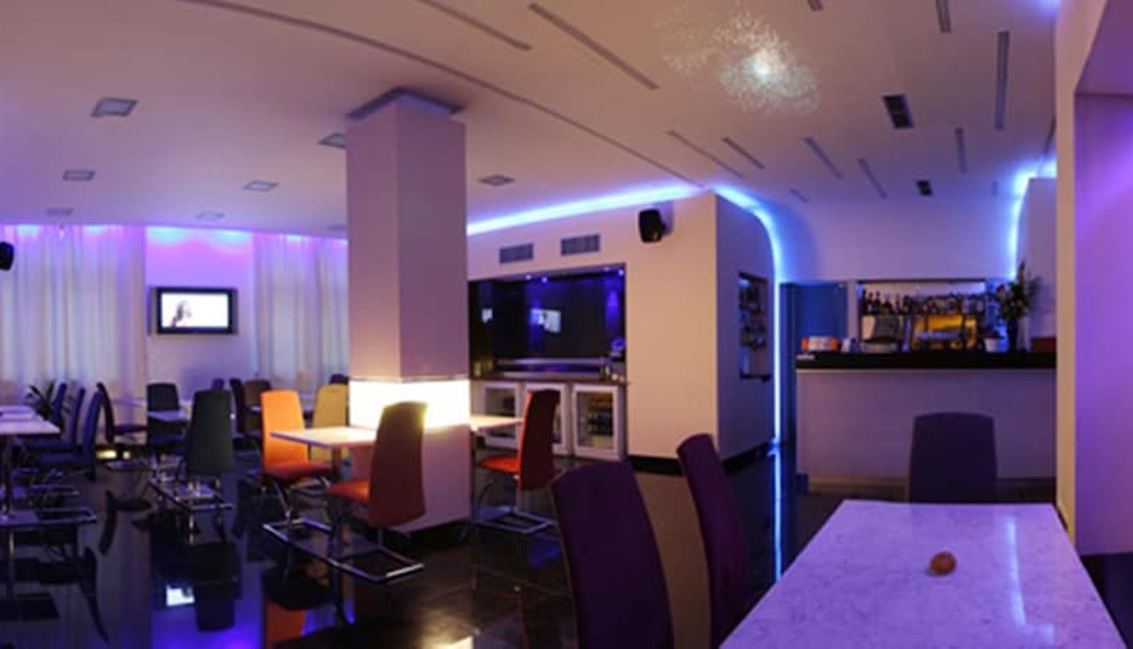 Restaurant - Hotel Relax Inn