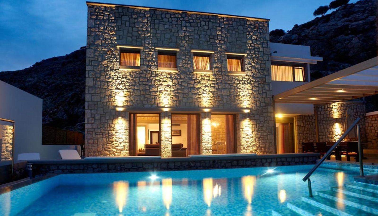 Piscina - Blue Dream Luxury Villas