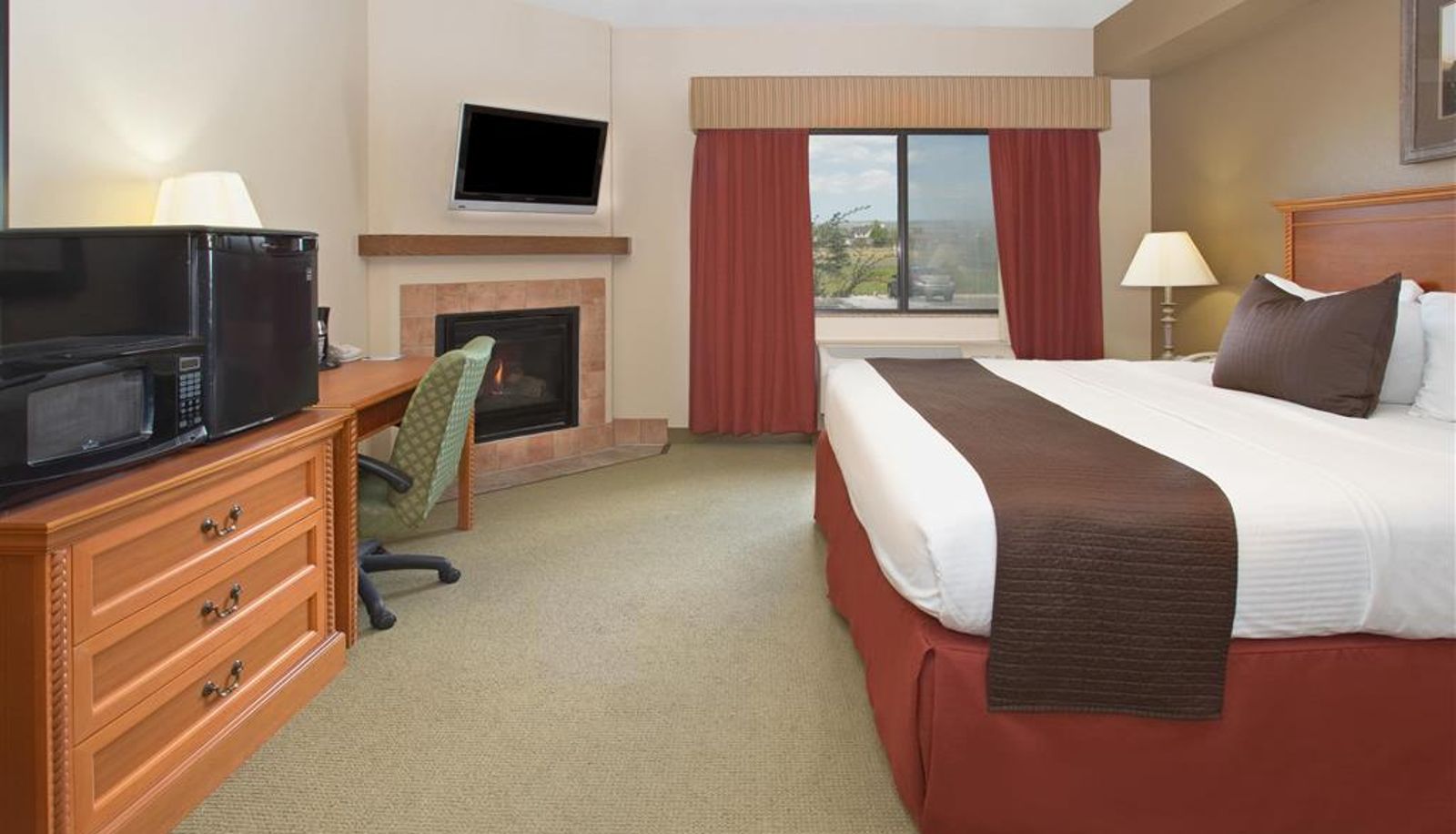 Room - AmericInn by Wyndham Laramie Near University of Wyoming