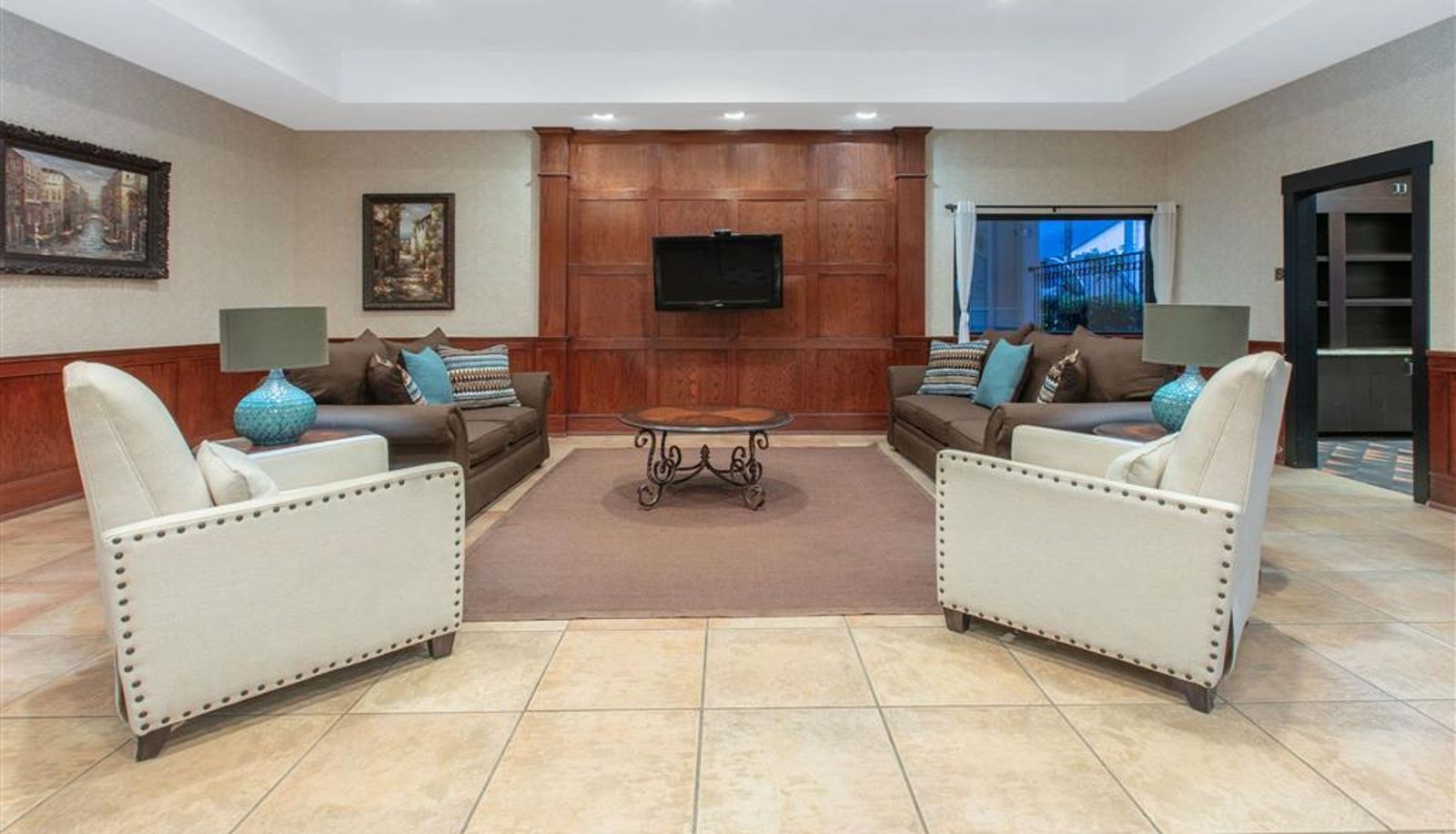 Lobby - Baymont by Wyndham McComb