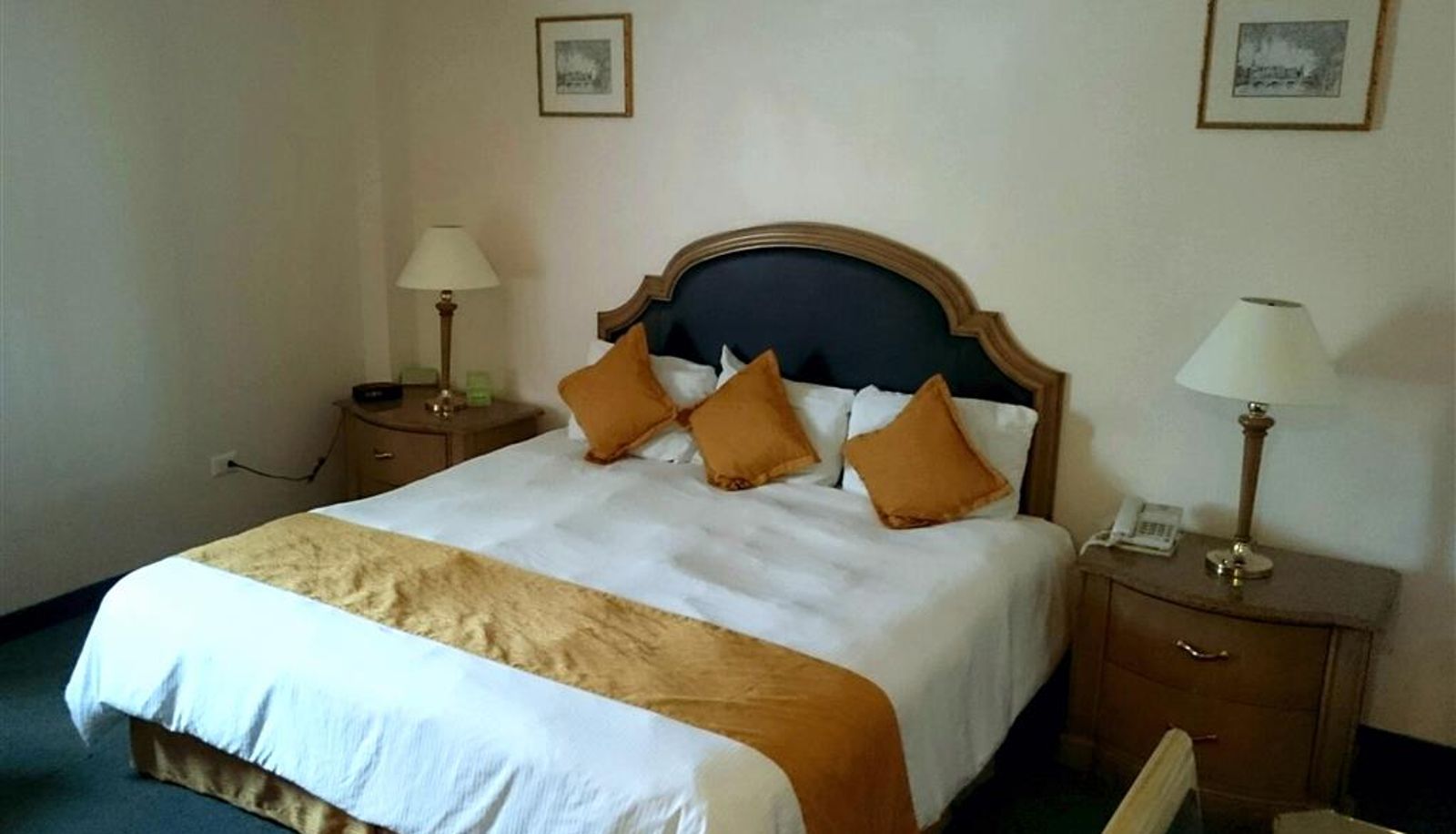 Room - Best Western Centro Cadereyta