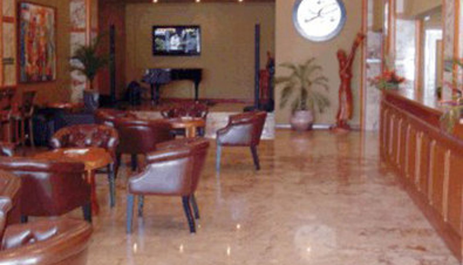Hall - Hotel Elegance N.V.