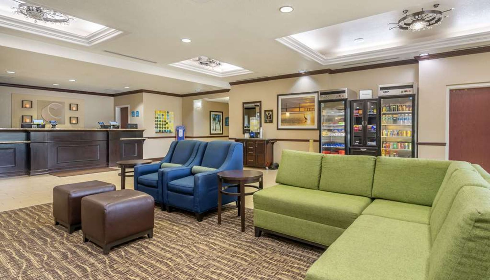 Hall - Comfort Inn & Suites Northeast - Gateway