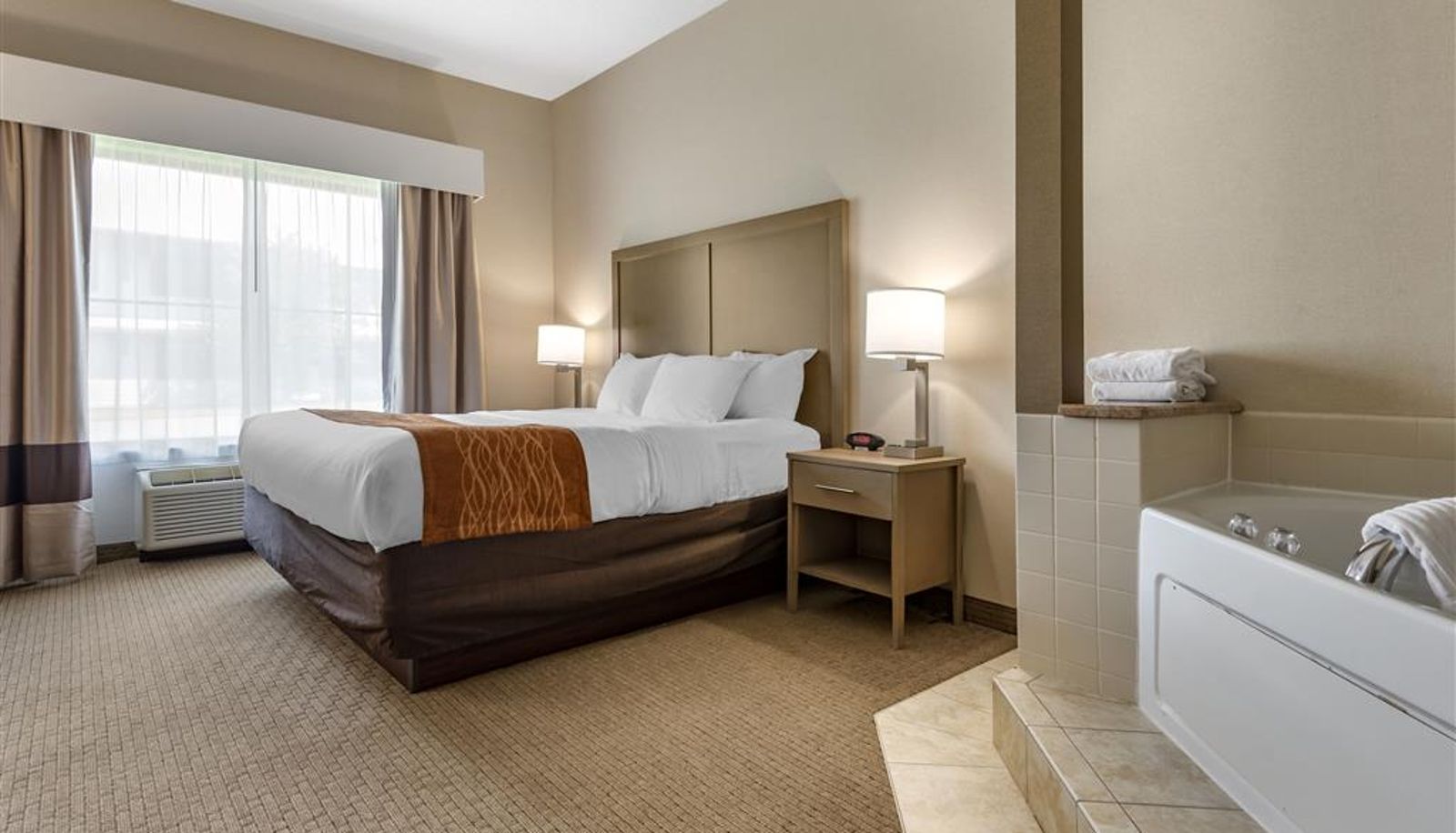 Zimmer - Comfort Inn & Suites Farmington - Victor