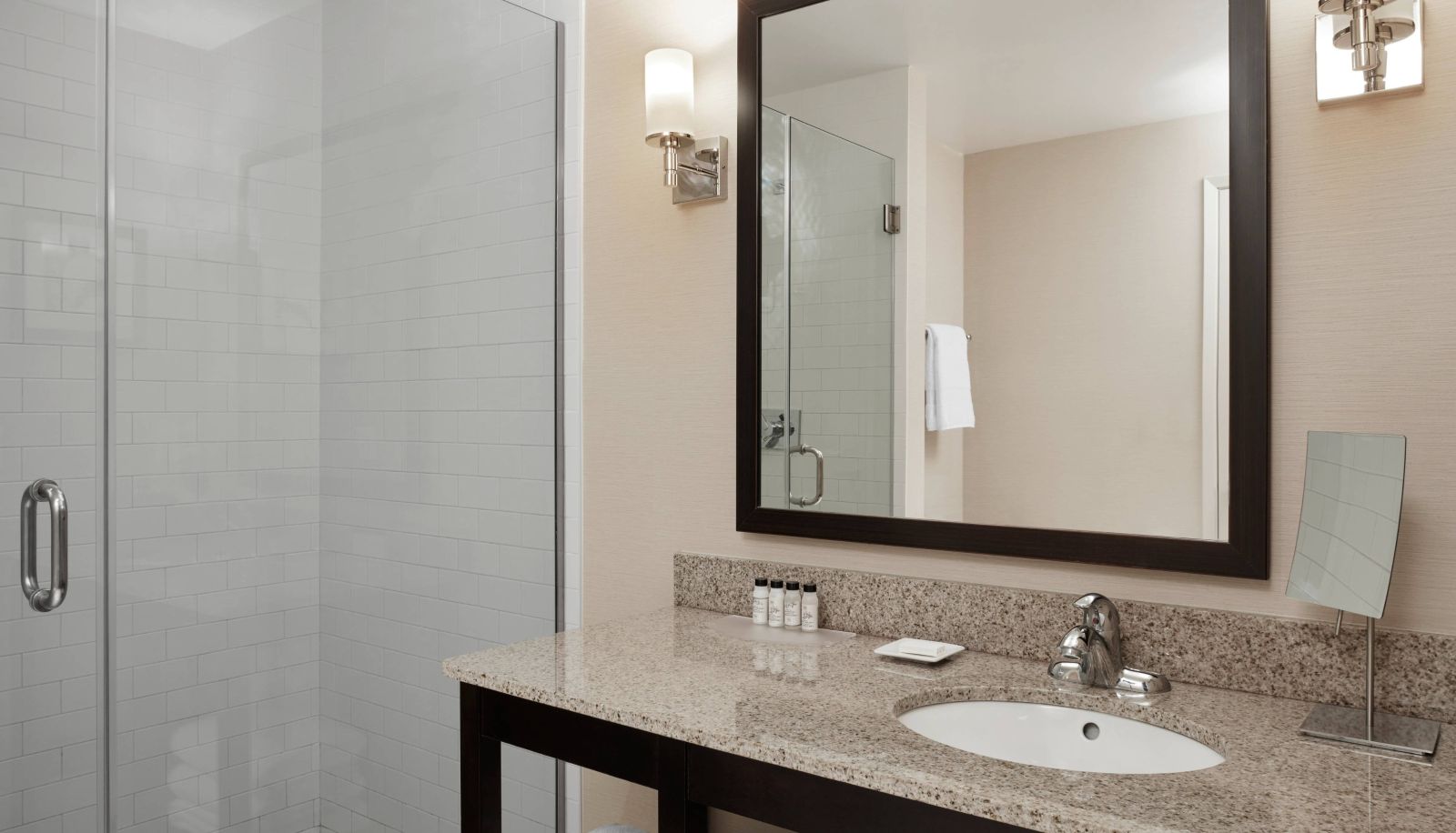 Zimmer - Delta Hotels by Marriott Guelph Conference Centre