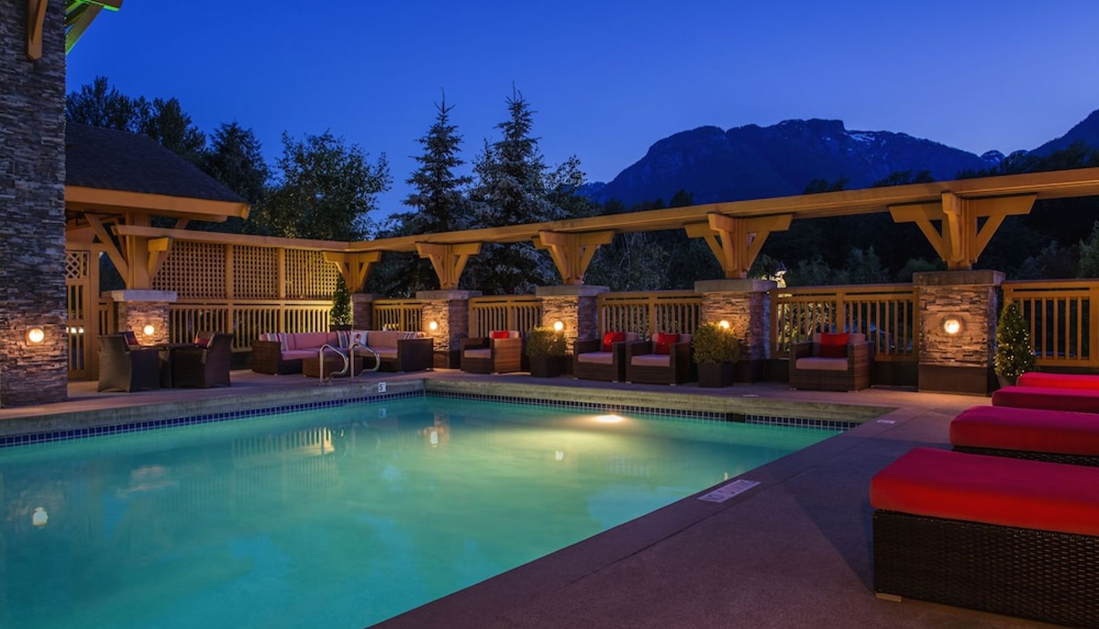 Pool - BC  Squamish Executive Suites Hotel and Resort
