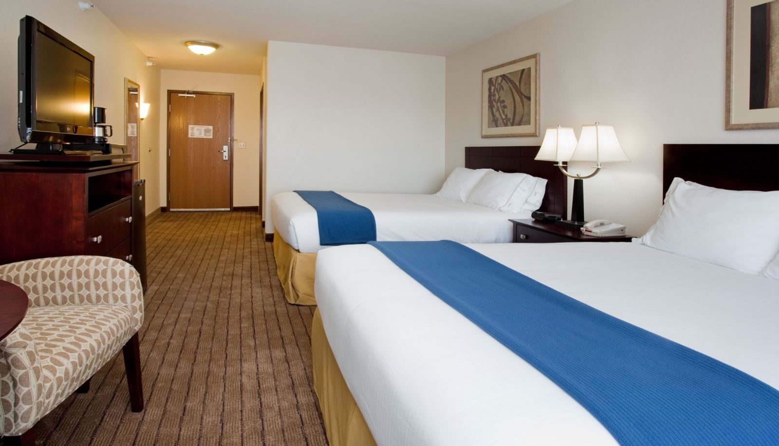 Room - Holiday Inn Express & Suites BUFFALO by IHG