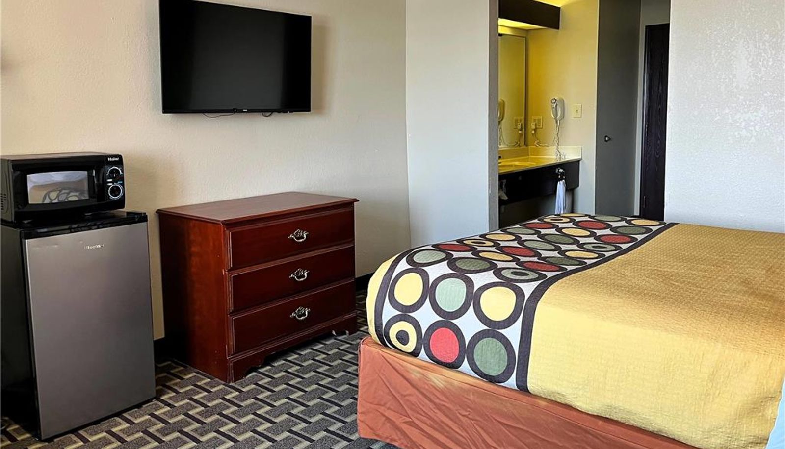 Habitación - Super 8 by Wyndham Madison IN