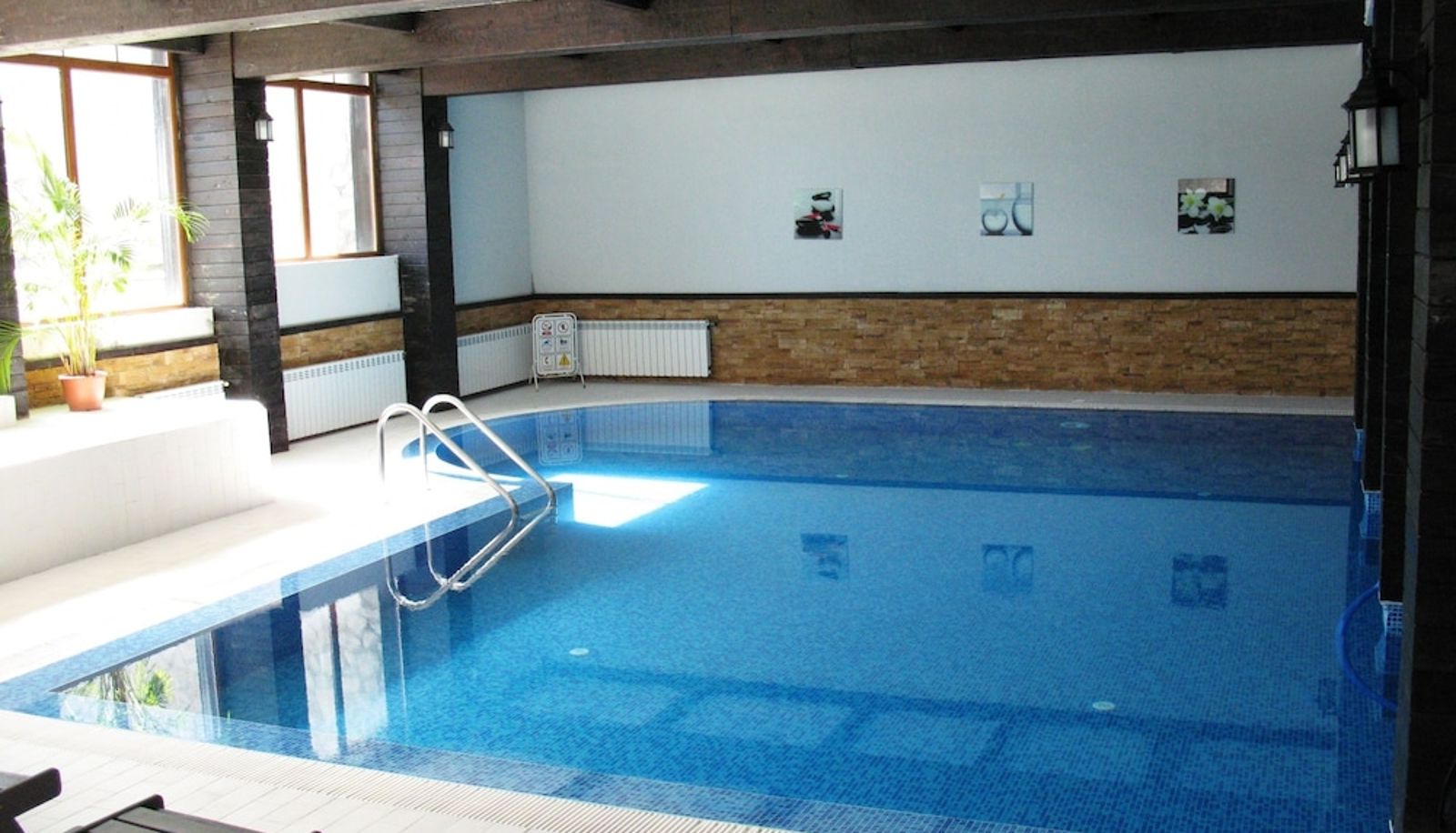 Pool - All Seasons Club