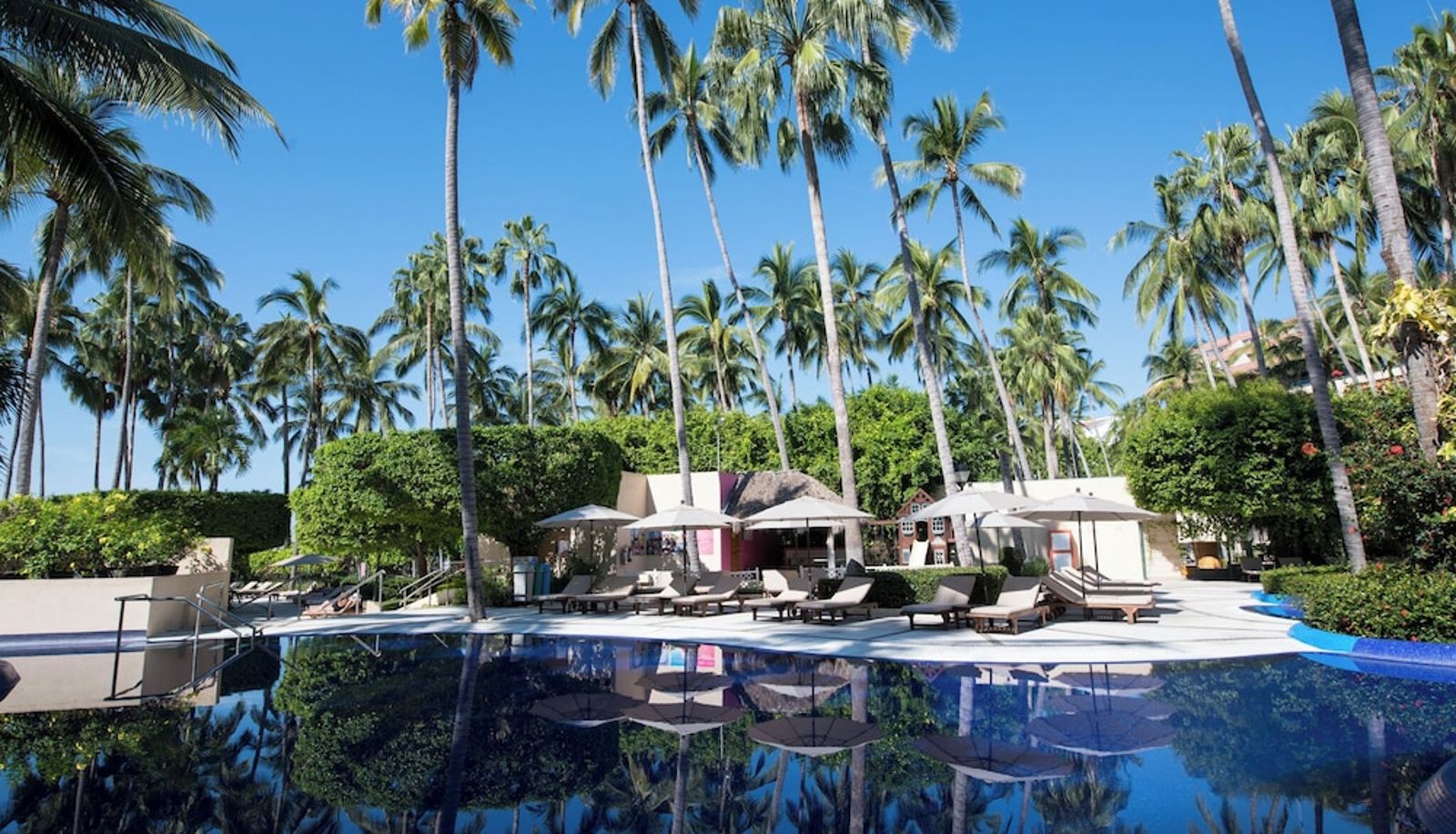 Pool - Club Regina Puerto Vallarta managed by Accor