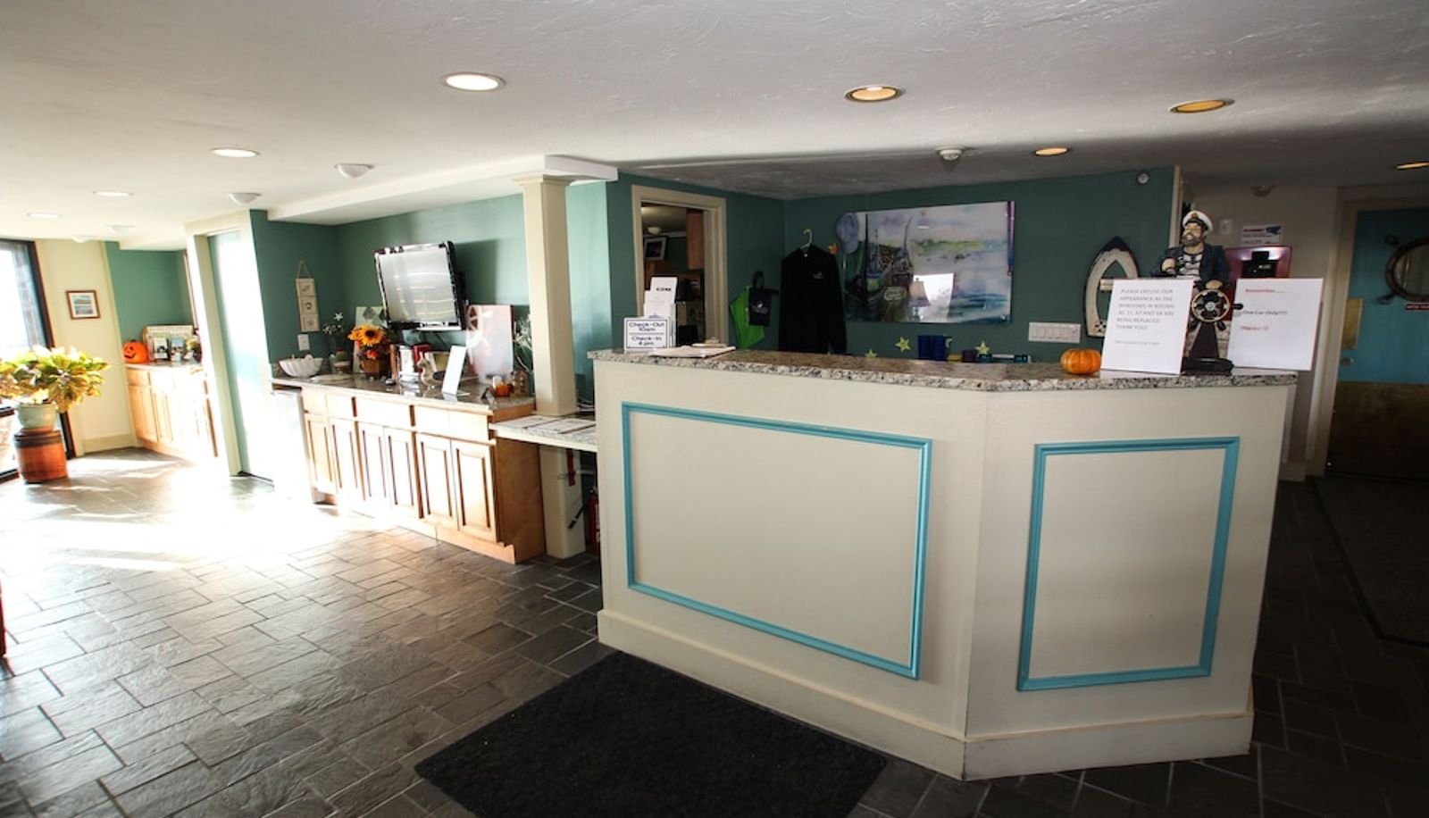 Lobby - Ocean Club on Smuggler's Beach