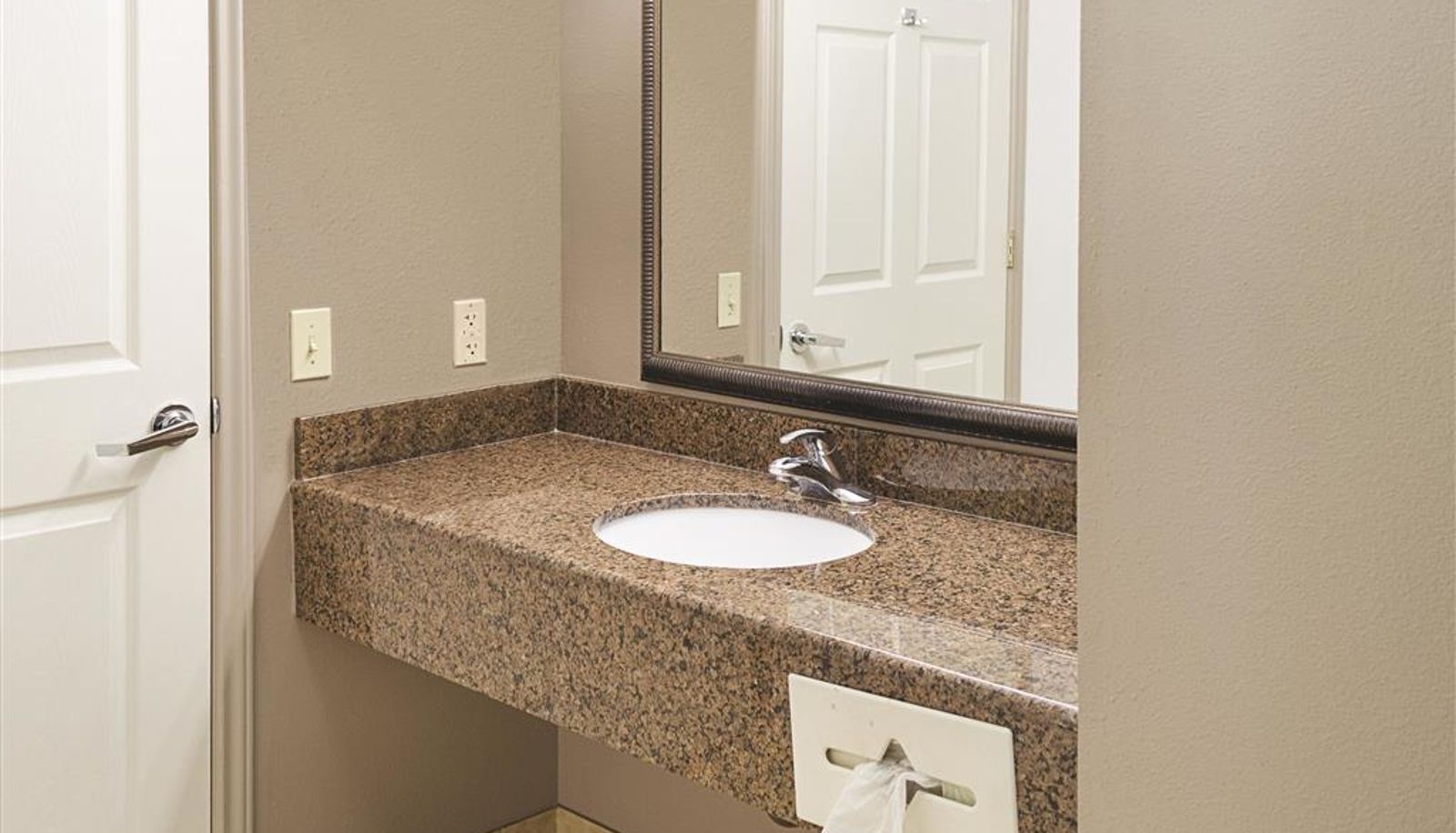 Zimmer - La Quinta Inn & Suites by Wyndham Biloxi