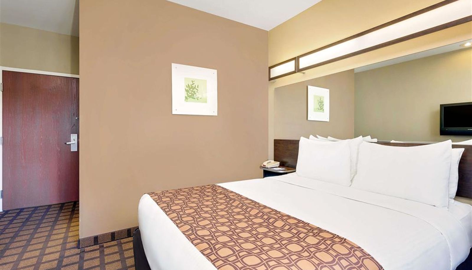 Zimmer - Microtel by Wyndham Perry National Fairground Area I-75