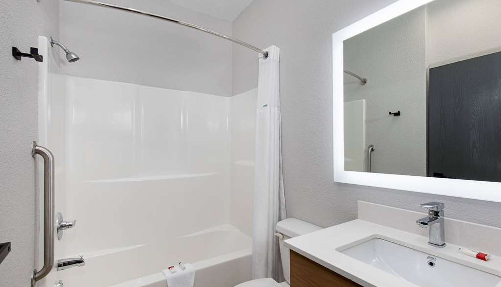 Room - Microtel Inn & Suites by Wyndham Manchester
