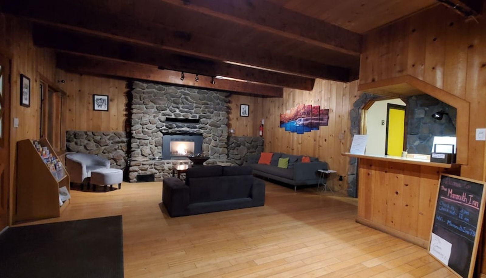 Info - The Mammoth Inn